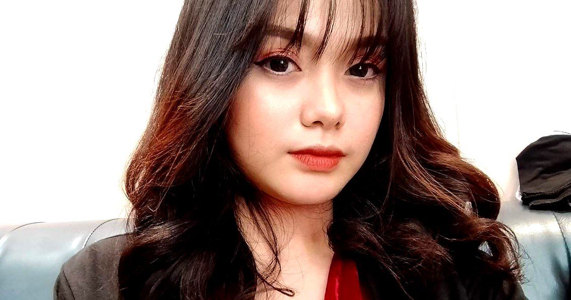 Cảm động hai chị hàng xóm liếm cà cậu sinh viên nghèo