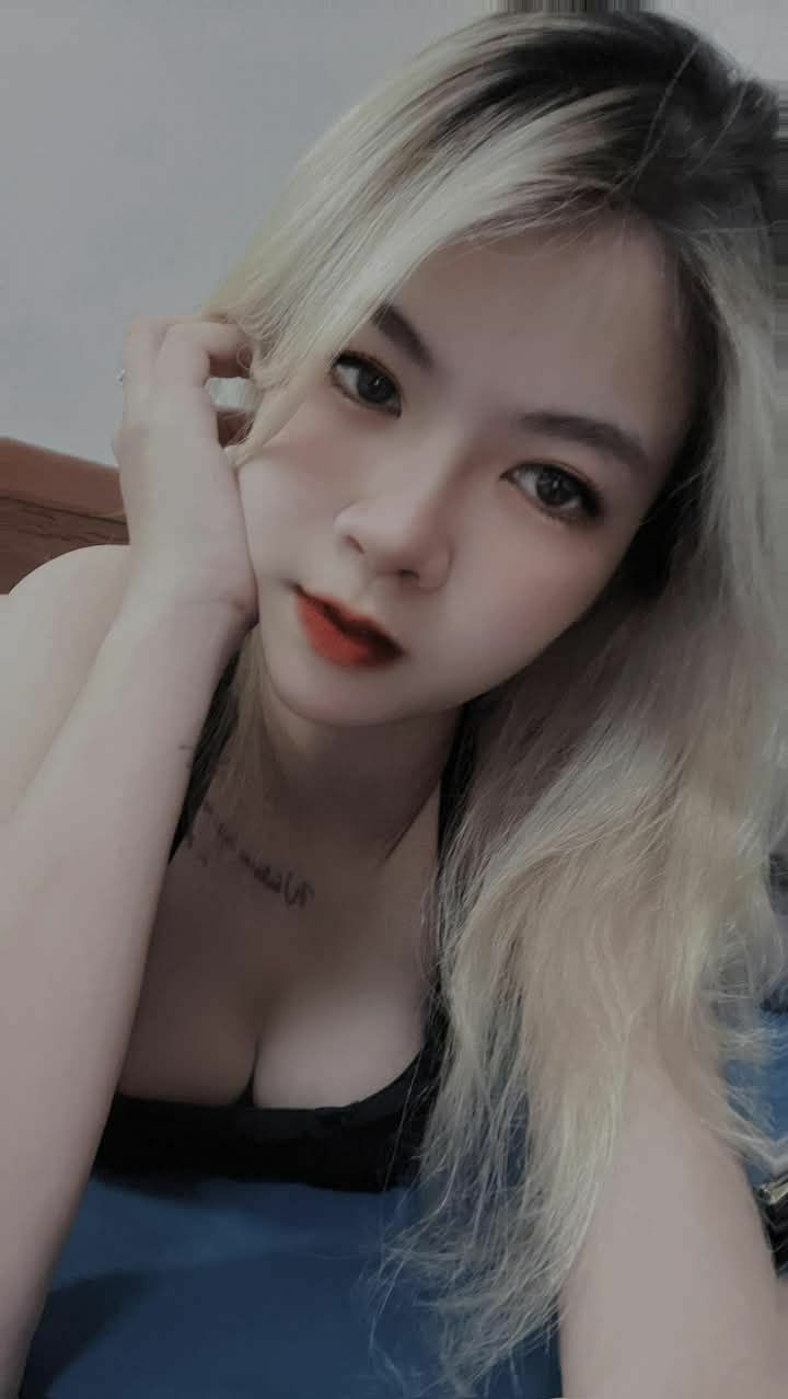 FC2PPV-2953018,FC2PPV-2953018 Thiên thần áo trắng lại xuất hiện! 「ヤダっ．．」といいつつ、说よ见よもすきのうち. Rất nhiều tinh dịch bắn vào mặt từ tinh dịch của Tokiko và Tetsuya! !
